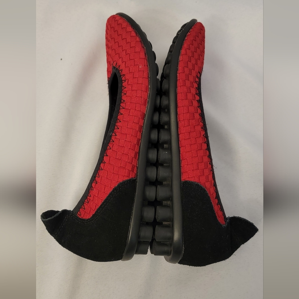 BM bernie mev Red and Black Textured Flats Size 38/7 - Picture 9 of 10